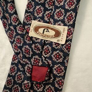 Vintage Bert Pulitzer 100% Silk Blue Red Diamond Men's Neck Tie Made in USA